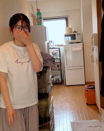 品番：1mogi00143 限界OLちゃん。仕事の合間にナマハメ。平日8時～21時、ずーっとマ●コに精子いれっぱなし。【中出し了承・連続6発】きよか24歳 佐藤白花