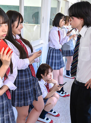 品番：huntc00117 校内立ちんぼ女子〇生！ホ別1.5？校内でヤレばホテル代無料！交渉次第でNNOK！援交・パパ活する女子たちは最近公園で取り締まりが厳しく…