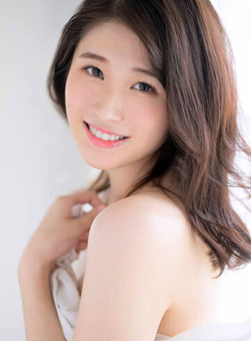 品番：juq00462 こんなイイオンナに沼りたい―。 沙月ふみの 28歳 AV DEBUT 無意識に男を依存させる、触れたら危険な人妻―。